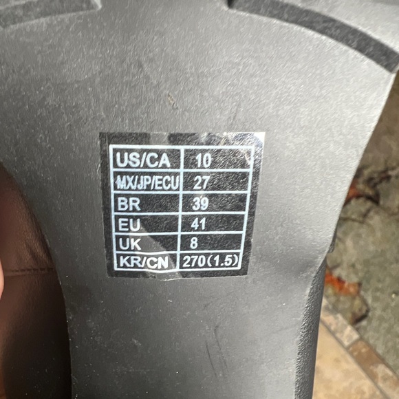 Black Booties *WINTER MUST HAVE* - Picture 4 of 4